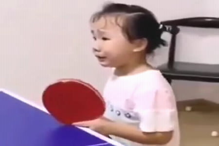 Маленькая теннисистка